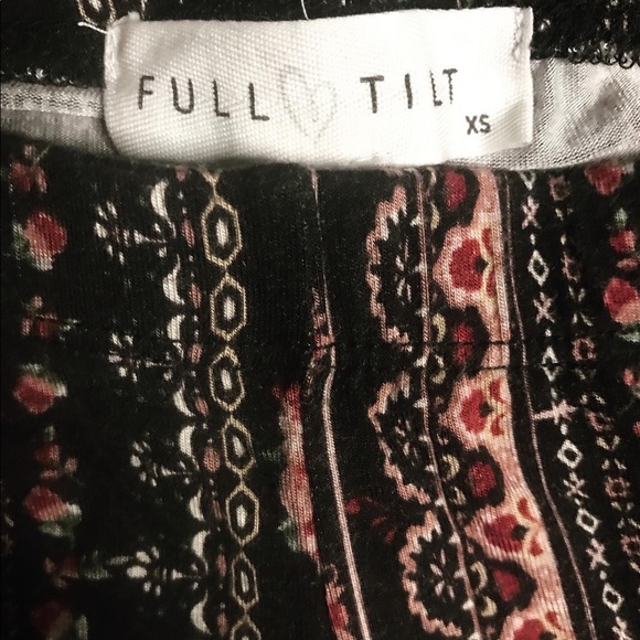 Full Tilt Leggins - Picture 2 of 3